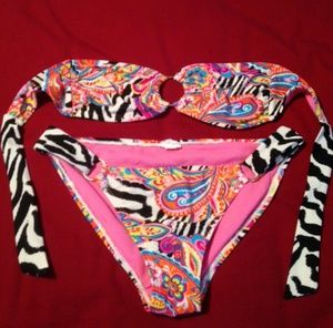Med. Xhilaration 2 pc. Bikini